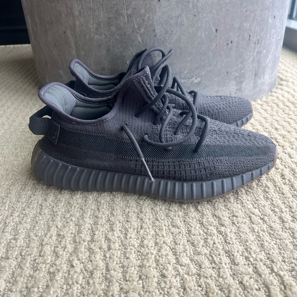 Adidas Yeezy  Boost 350 V2